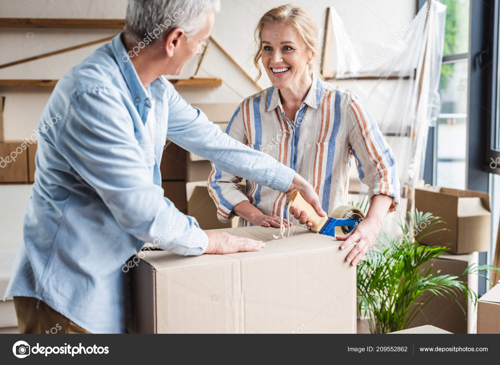Helping seniors pack belongings for a move in Fort Myers